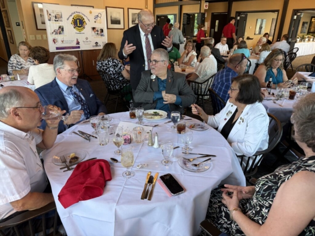 L-R Bill, Steve, David, Darren, Peg, Gina
